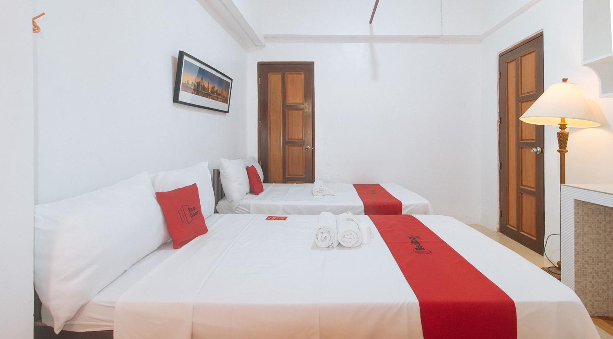 Готель Reddoorz Near Lrt 2 Antipolo Station Екстер'єр фото