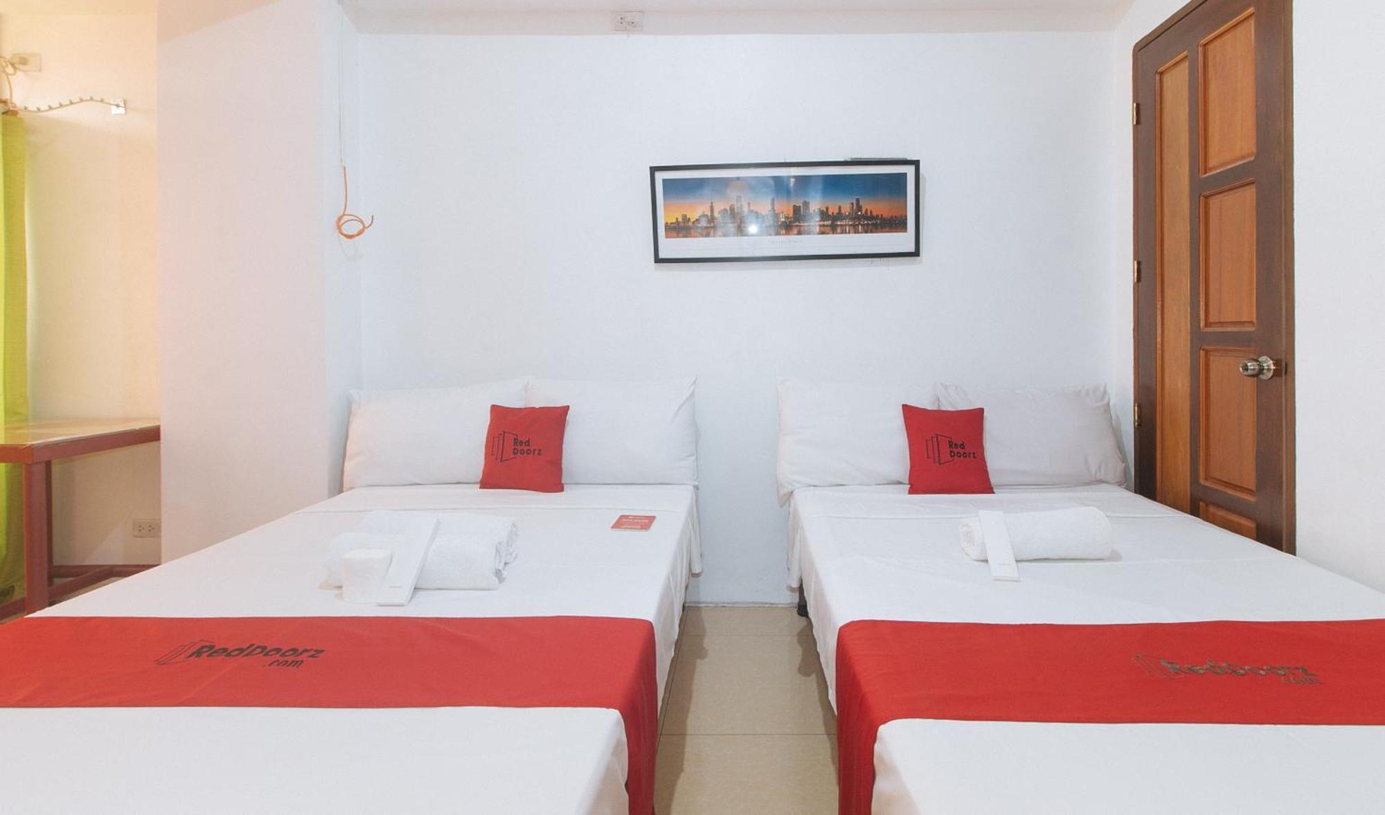 Готель Reddoorz Near Lrt 2 Antipolo Station Екстер'єр фото