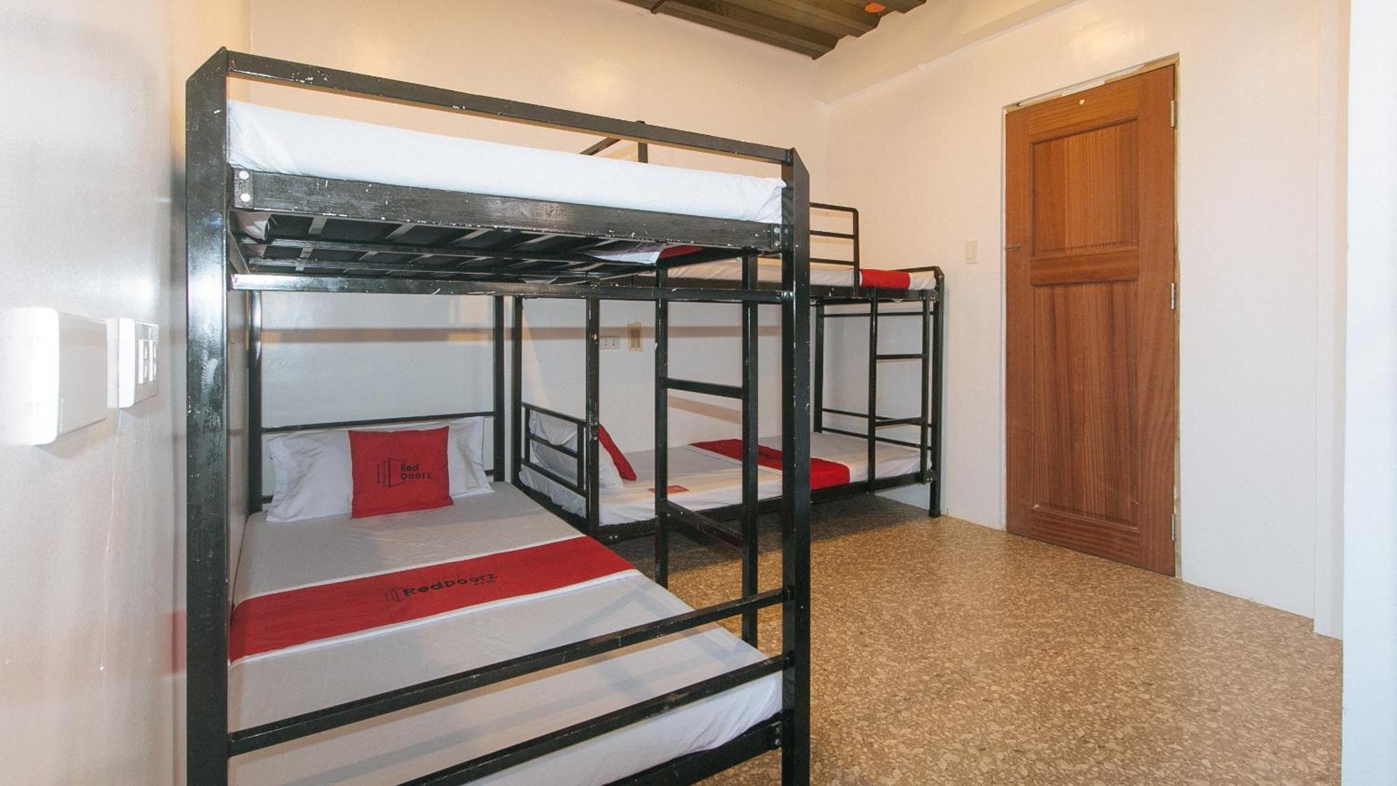 Готель Reddoorz Near Lrt 2 Antipolo Station Екстер'єр фото